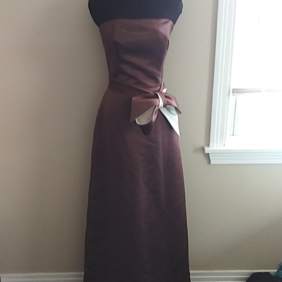 Bill Levkoff Dresses & Skirts - Bill Levkoff brown gown. Size 8